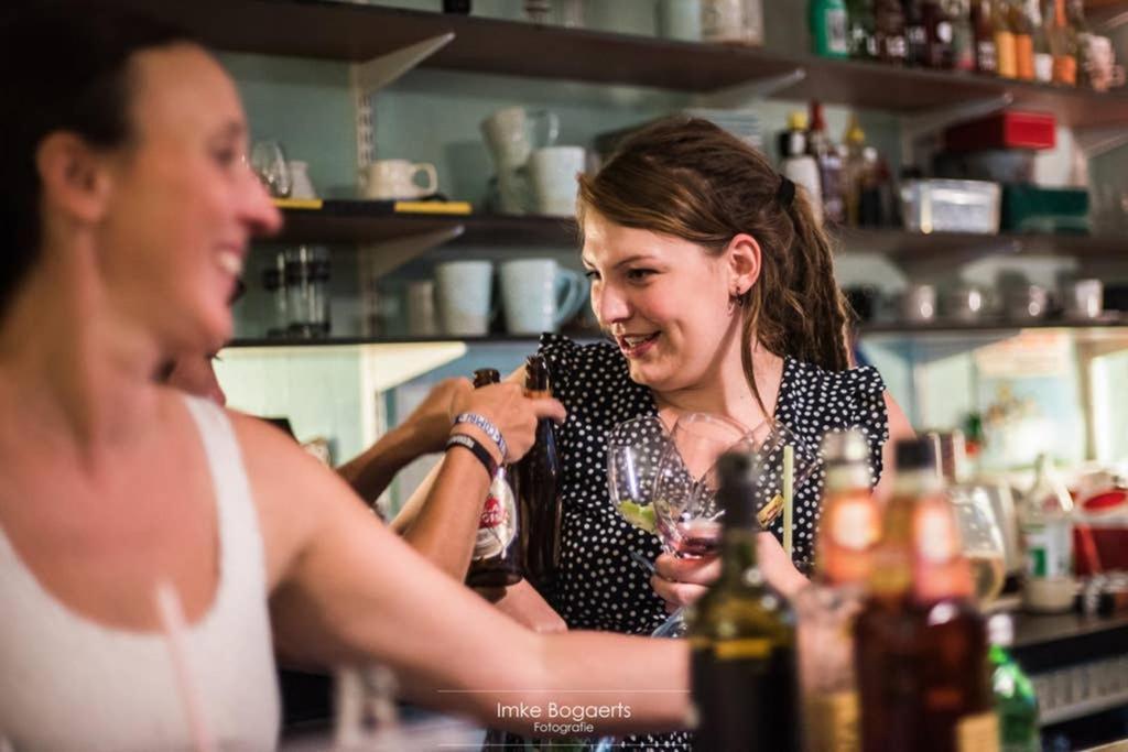 Vakantiewoning In Mol Centrum Met Eigen Bar "Casacuriosa" Exterior foto